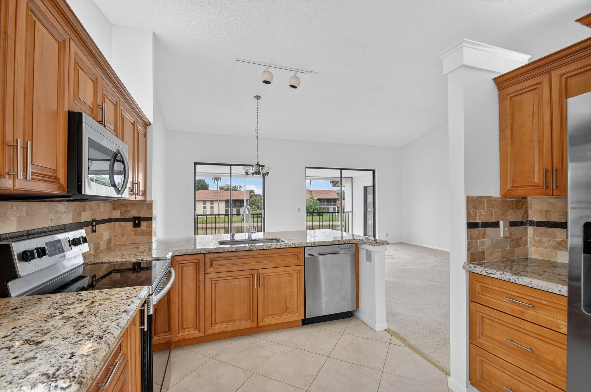 10231 N Circle Lake Drive 201, Boynton Beach, FL 33437, Boynton Beach
