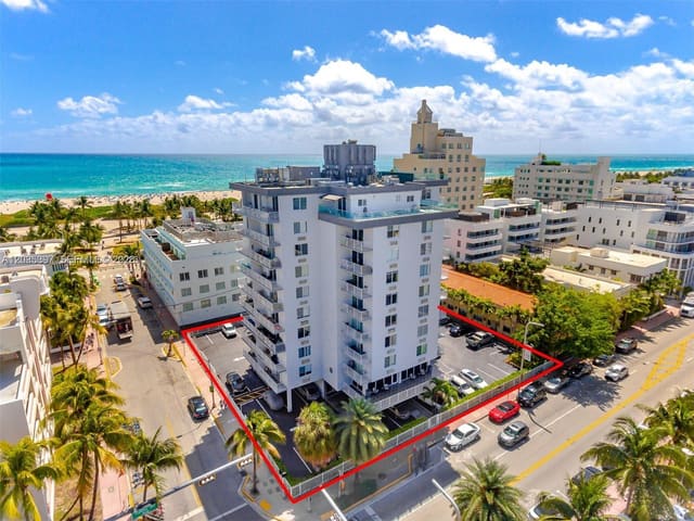 1255 Collins Avenue 208, Islander Condo Apts, Miami Beach, FL