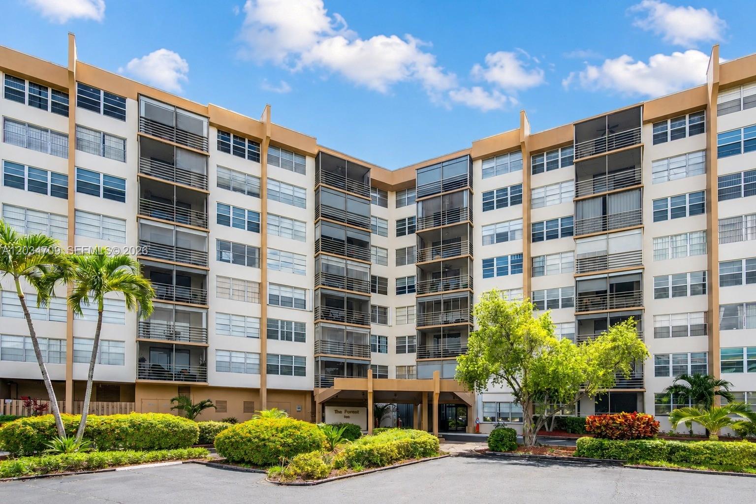 900 Saint Charles Place L6, Pembroke Pines, FL 33026, Pembroke Pines