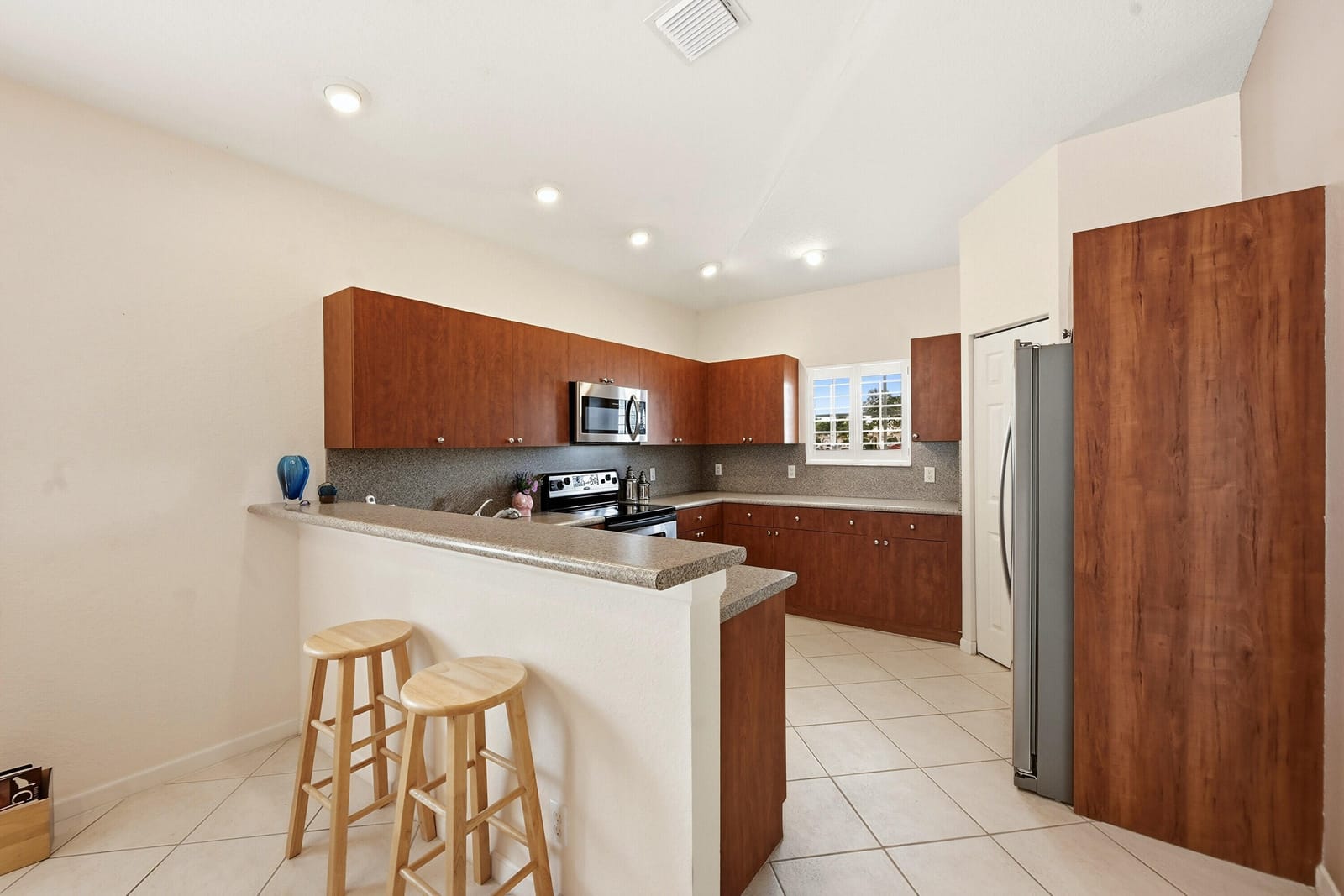 2340 Windjammer Way — photo 8