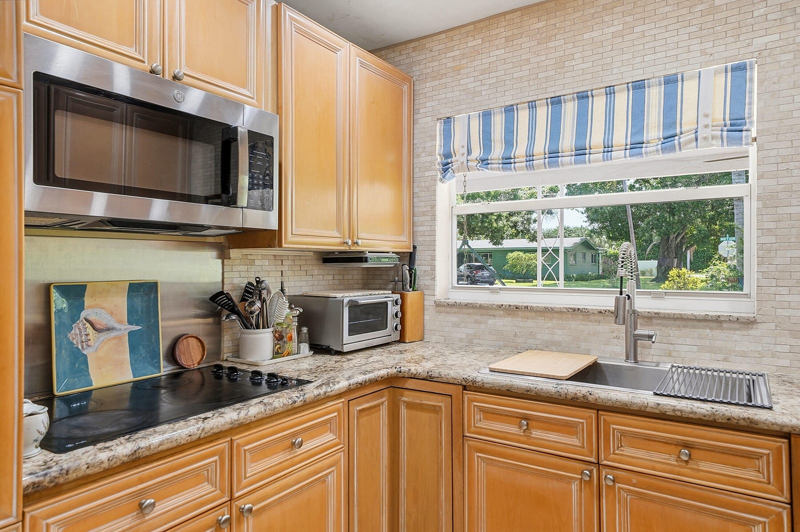 2417 NW 7th Avenue, Wilton Manors, FL 33311 photo 17