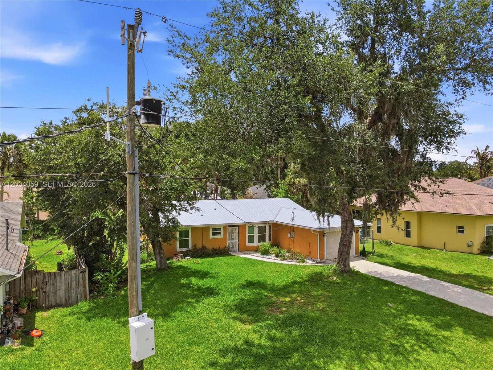 2350 SW Vardon Street — photo 2