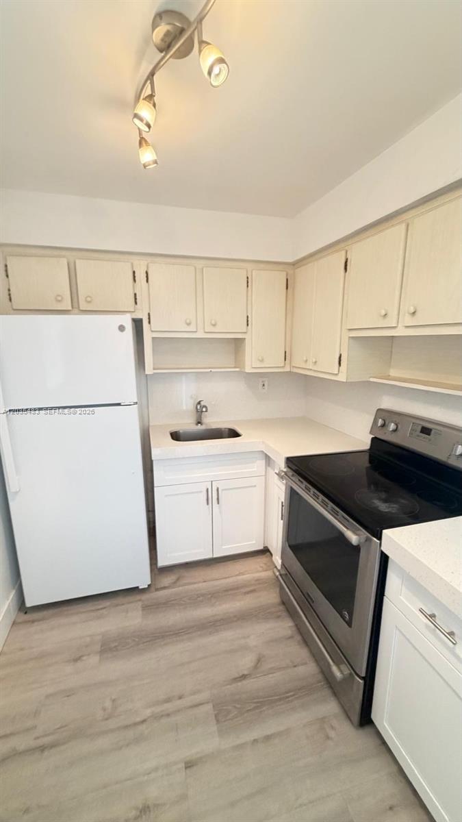 20200 NE 27th Court 9, Aventura, FL 33180, Aventura