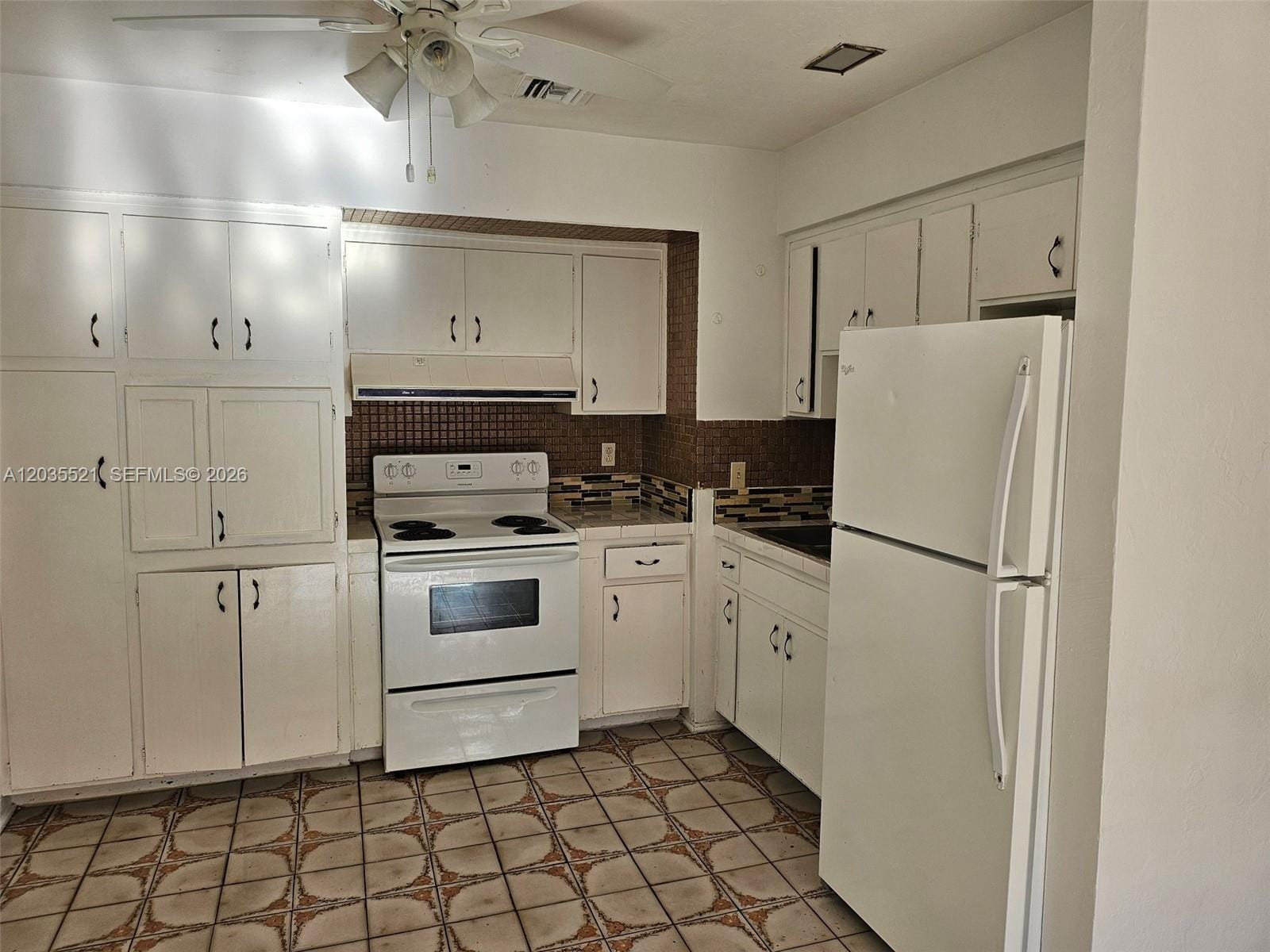 709 NE 4th Court 6 — photo 1