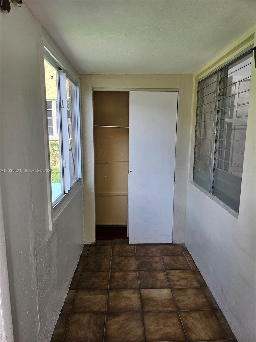 709 NE 4th Court 6 — photo 6