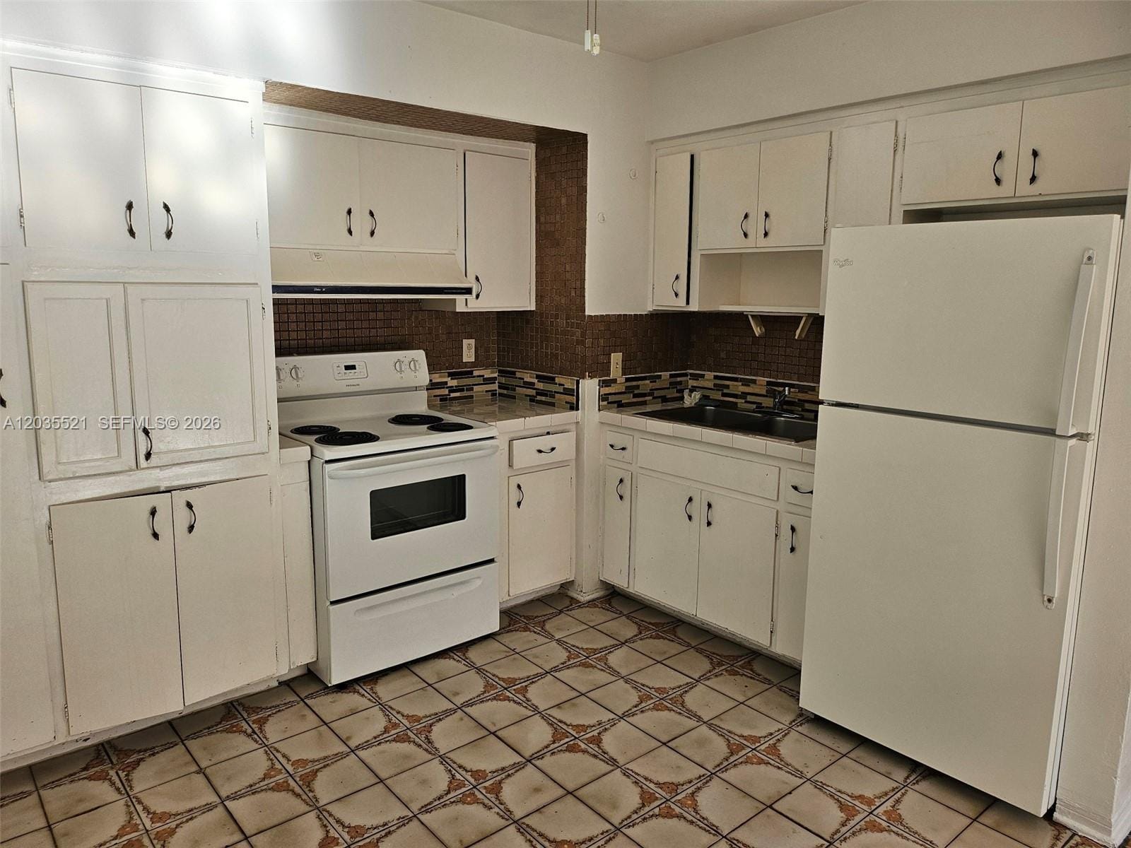709 NE 4th Court 6 — photo 9