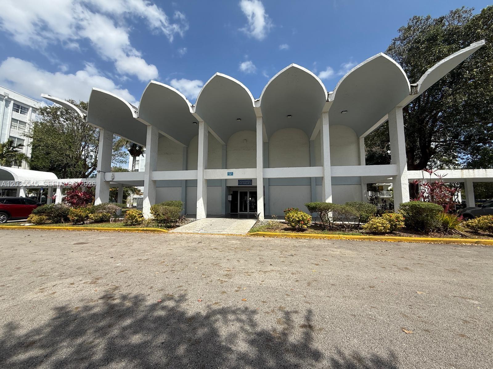 492 NW 165th Street Road 412, Miami, FL 33169, Miami