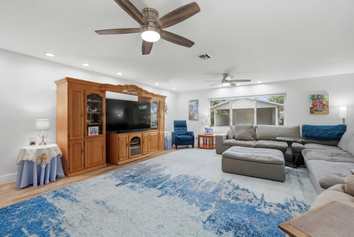 904 W Cypress Lane V-46, Pompano Beach, FL 33069 photo 15