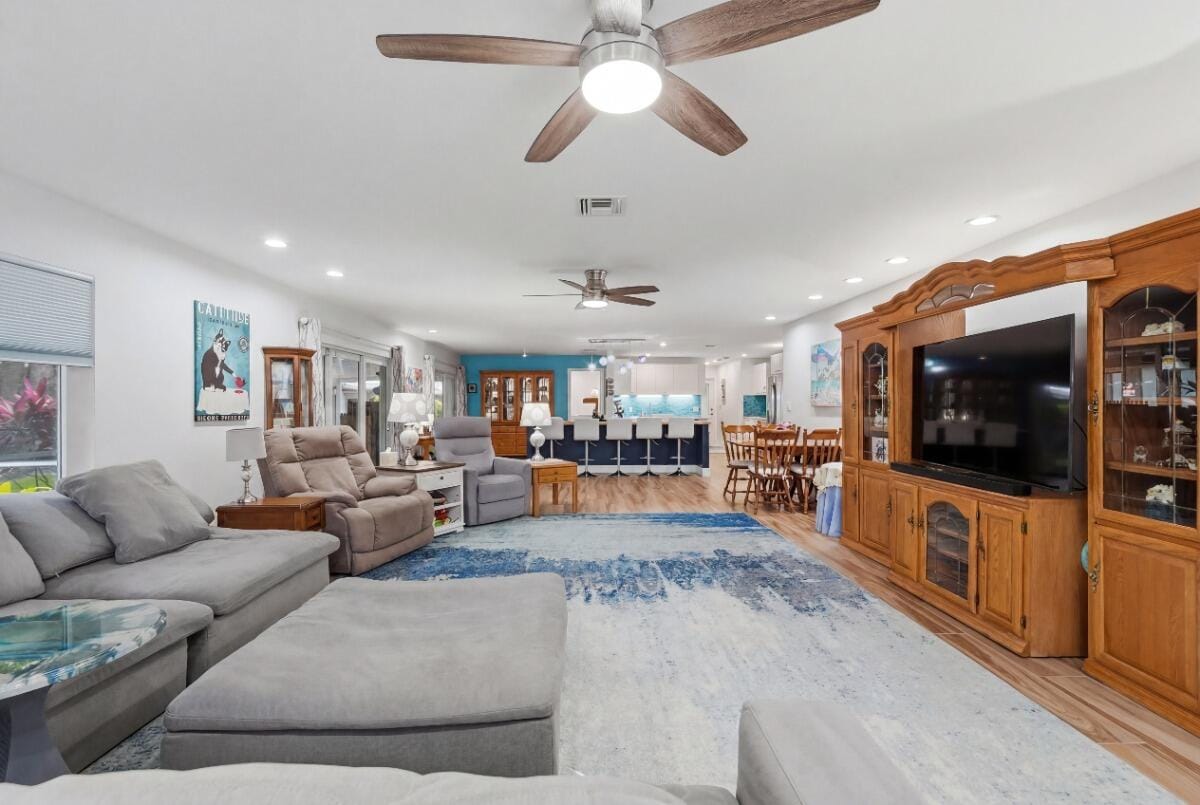 904 W Cypress Lane V-46, Pompano Beach, FL 33069 photo 16