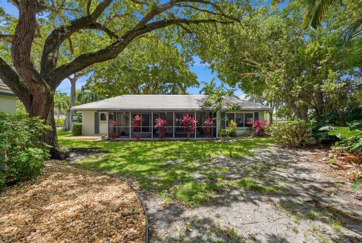 904 W Cypress Lane V-46, Pompano Beach, FL 33069 photo 9