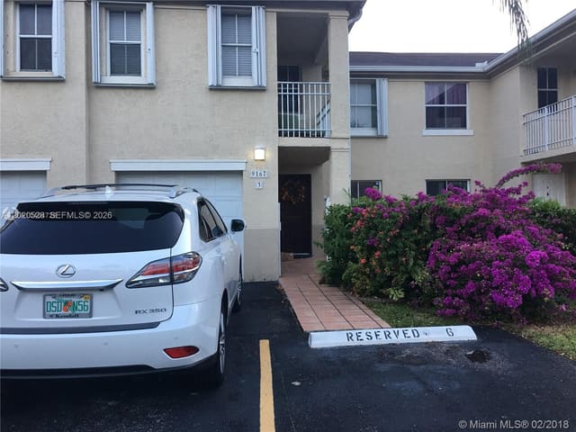 9167 Fontainebleau Boulevard 3, Miami, FL 33172