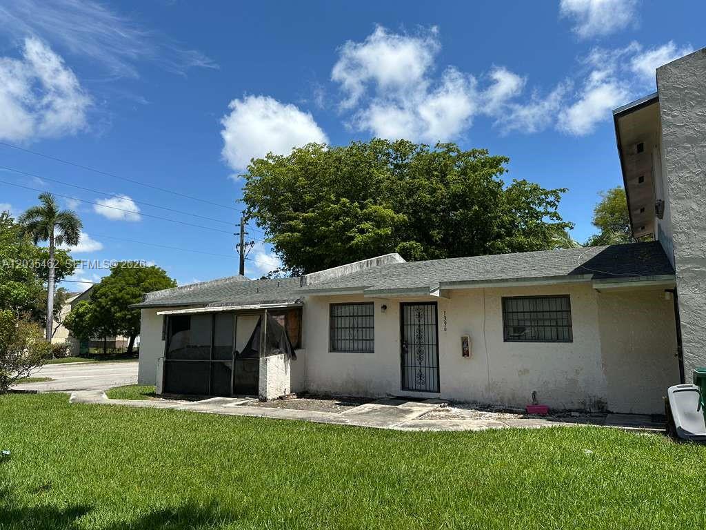 13963 NE 3rd Court D2, North Miami, FL 33161, North Miami