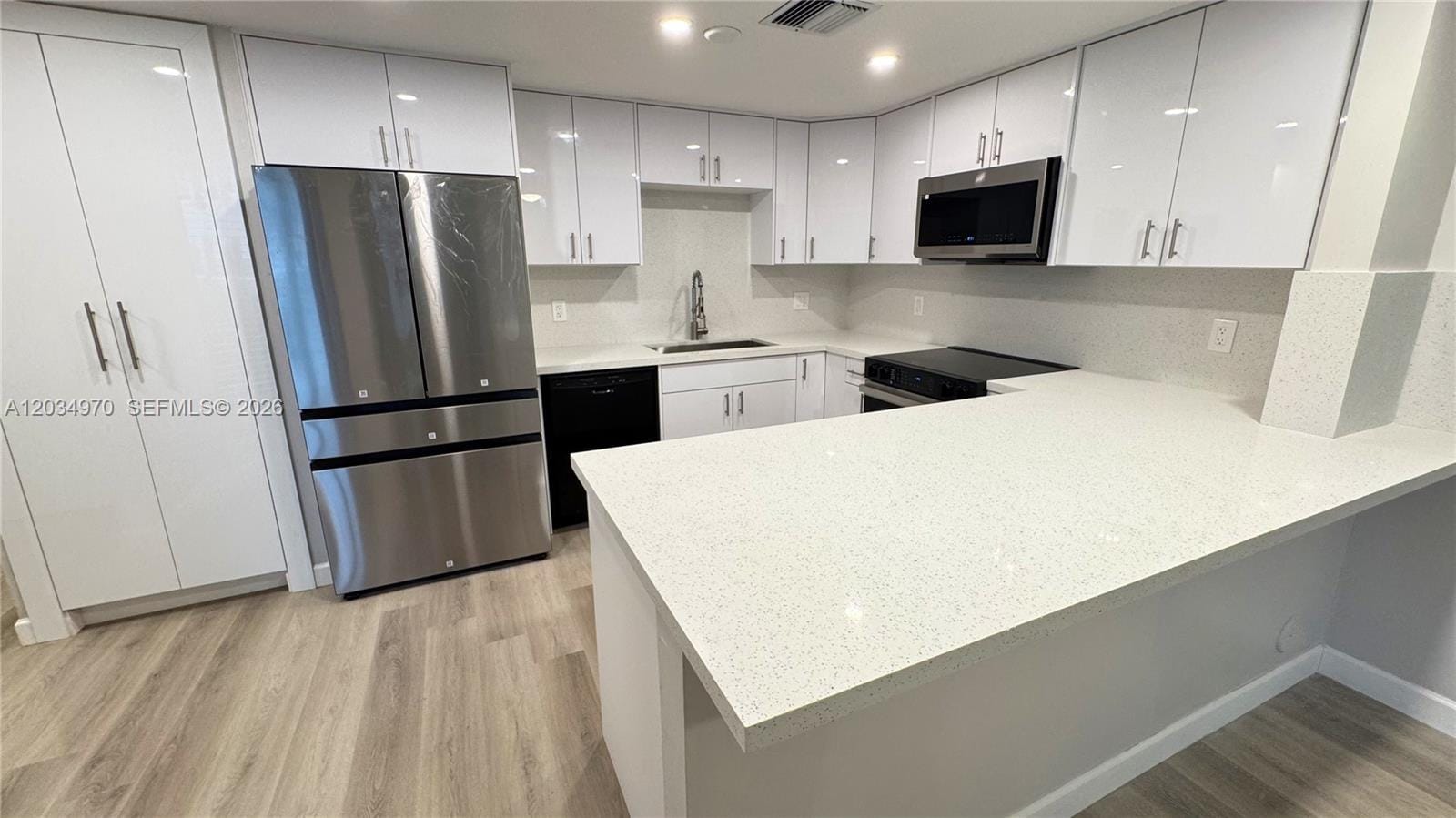 10210 SW 154th Place 110-8 — photo 8