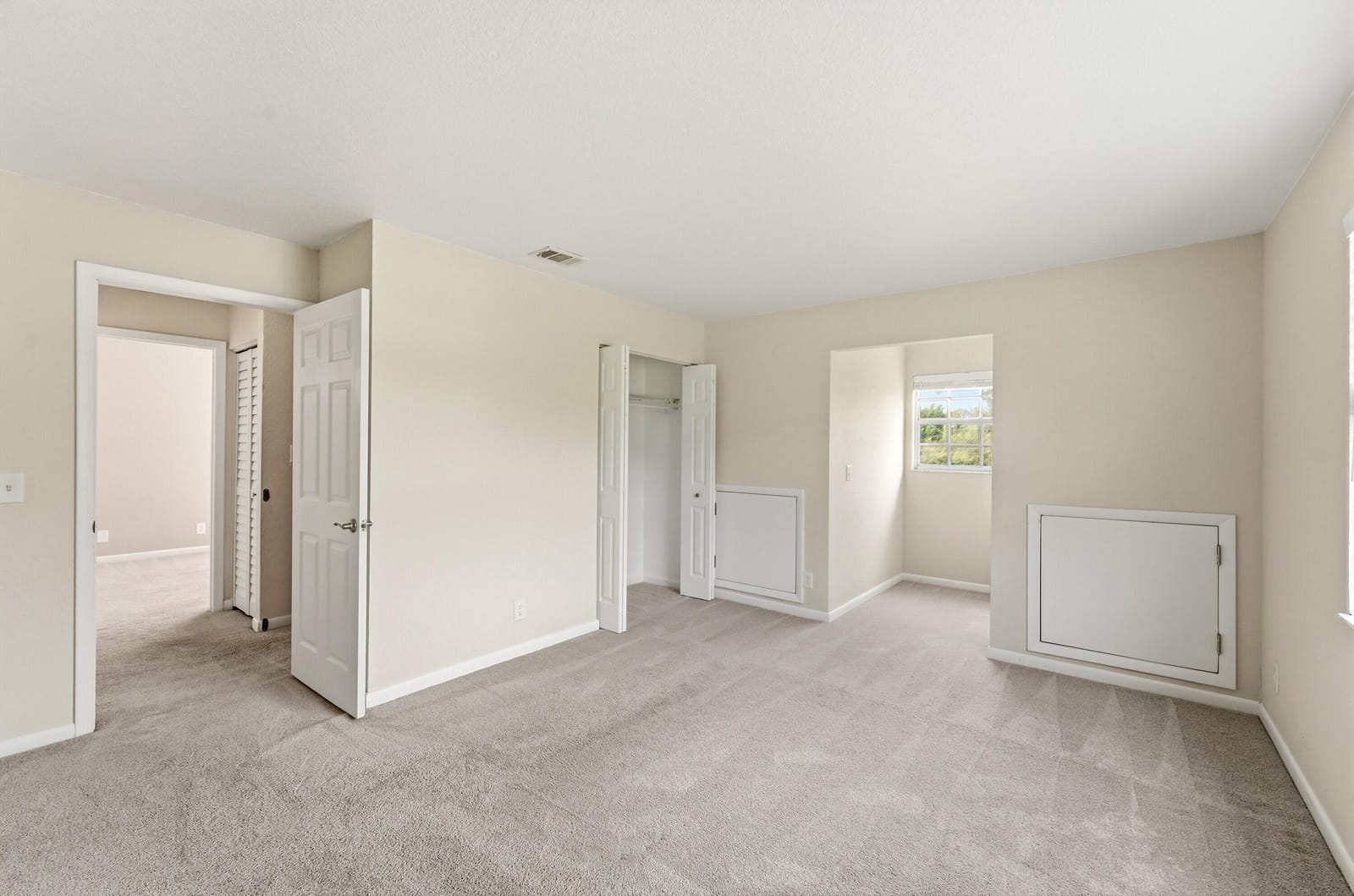 16317 Glasgow Drive E — photo 9