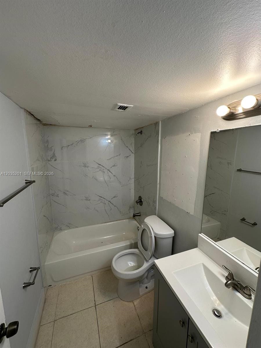484 NW 165th St Road A-109 — photo 3