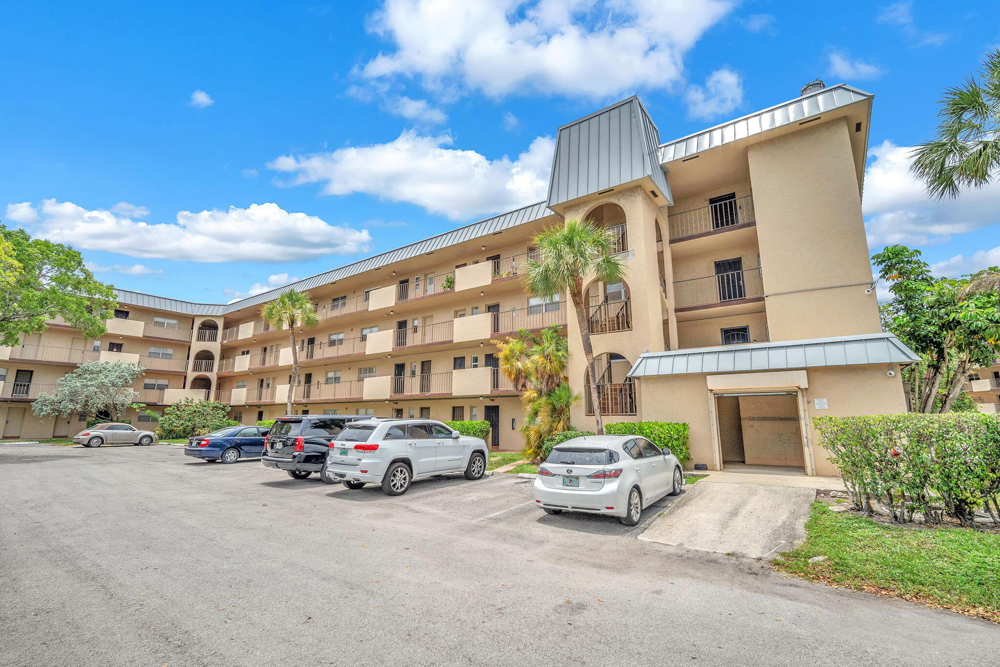6361 N Falls Cir Drive 408, Lauderhill, FL 33319, Lauderhill