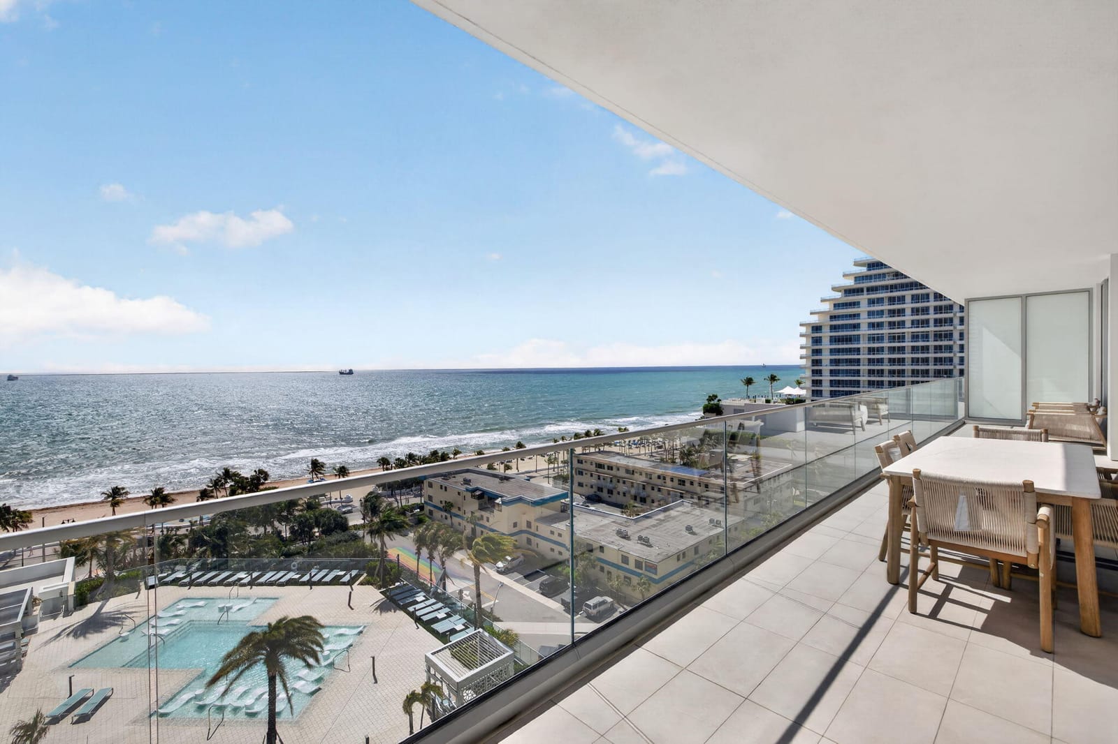 153 N Seabreeze Boulevard 901-s — photo 12