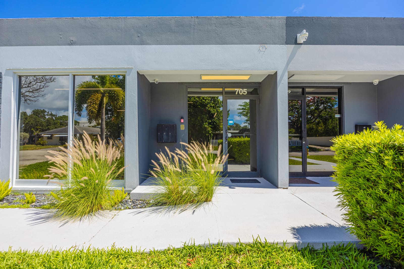 705 Bond Way, Delray Beach, FL photo 2