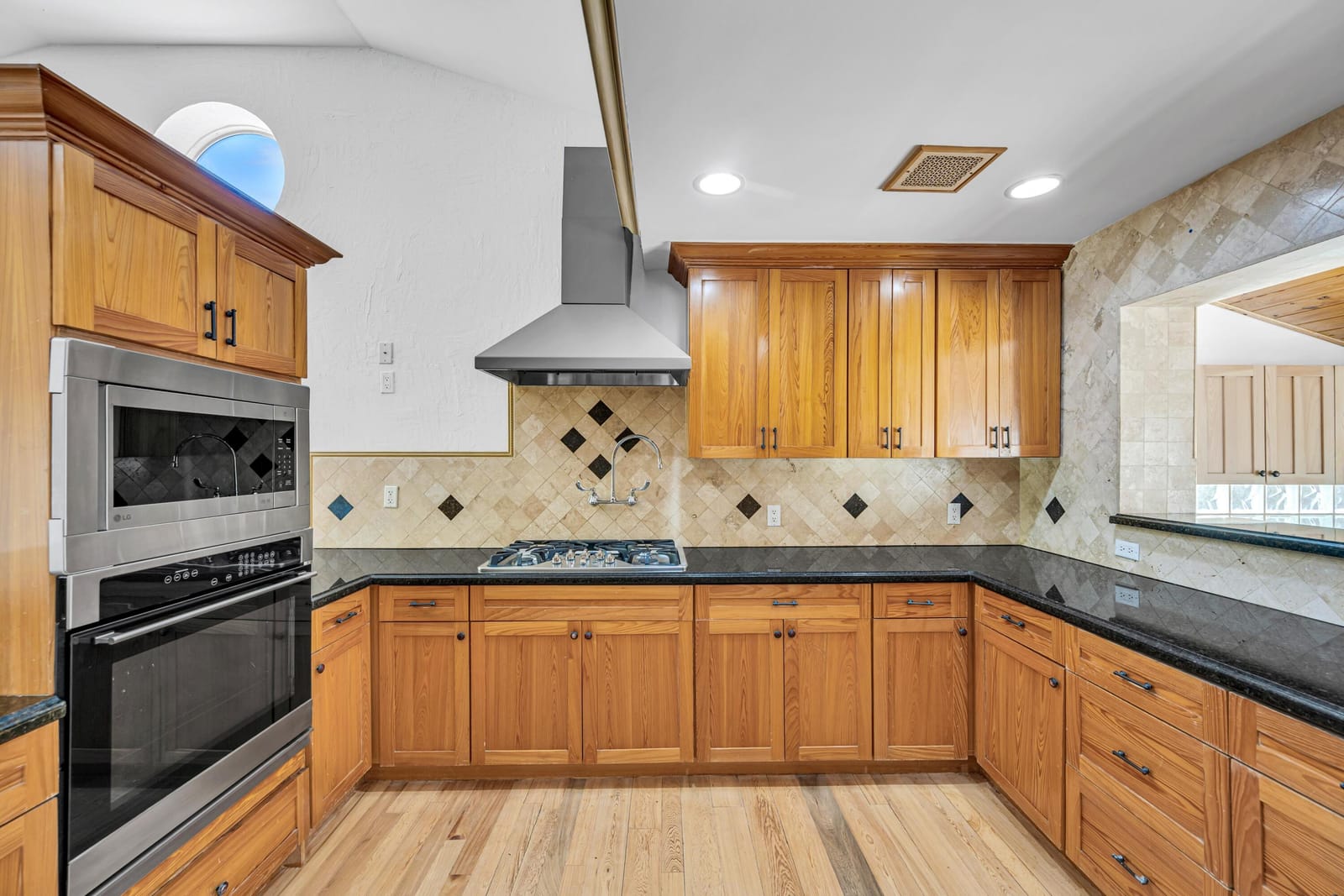 1413 NE 4th Court, Fort Lauderdale, FL 33301 photo 14