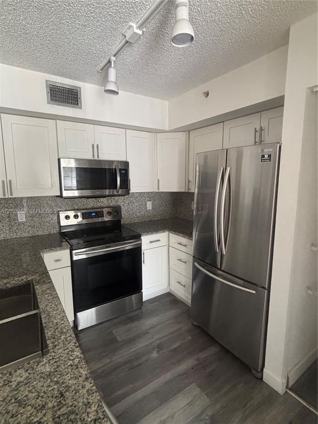2081 Renaissance Boulevard 205, Miramar, FL 33025