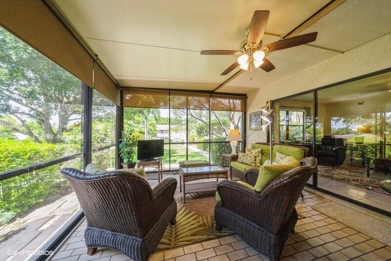 7485 SE Jamestown Terrace — photo 2