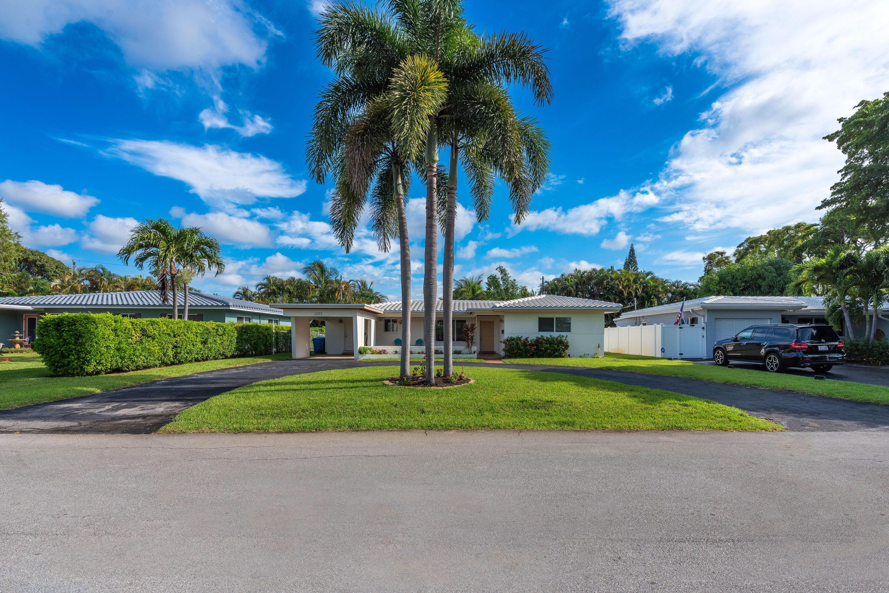 1777 NE 46th Street, Oakland Park, FL 33334, Oakland Park