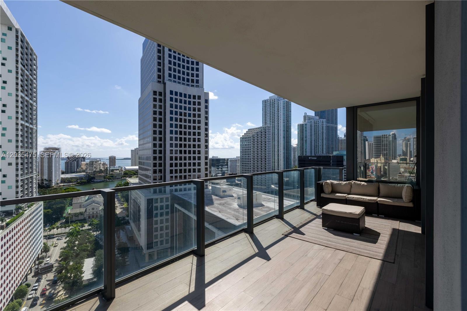 68 SE 6th Street 1611, Miami, FL 33131, Miami
