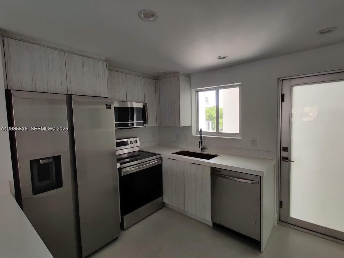 3755 NE 167th Street 25 — photo 3