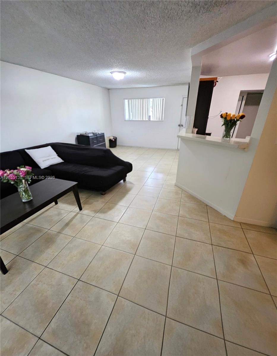 3465 NW 44th Street 103, Oakland Park, FL 33309, Oakland Park