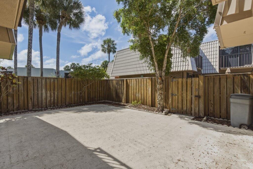 5701 57th Way, West Palm Beach, FL 33409 photo 7