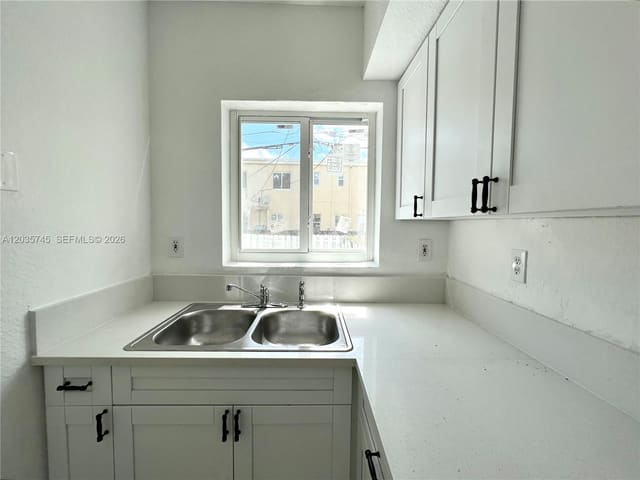 444 NW 84th Street 444, Miami, FL 33150