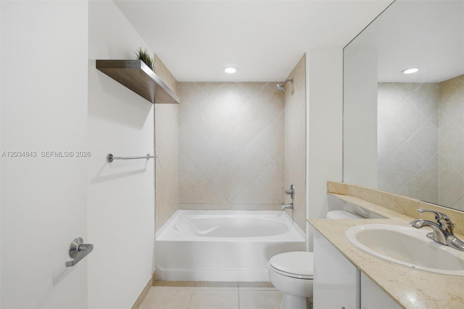 325 S Biscayne Boulevard 4022, Miami, FL 33131 photo 23