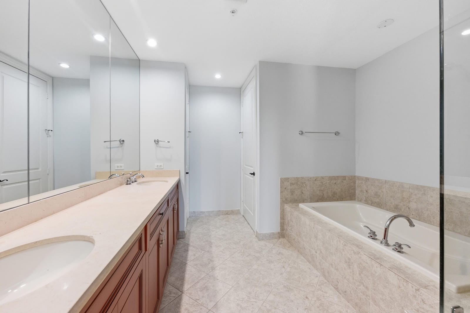 200 NE 2nd Avenue 316, Delray Beach, FL 33444 photo 17