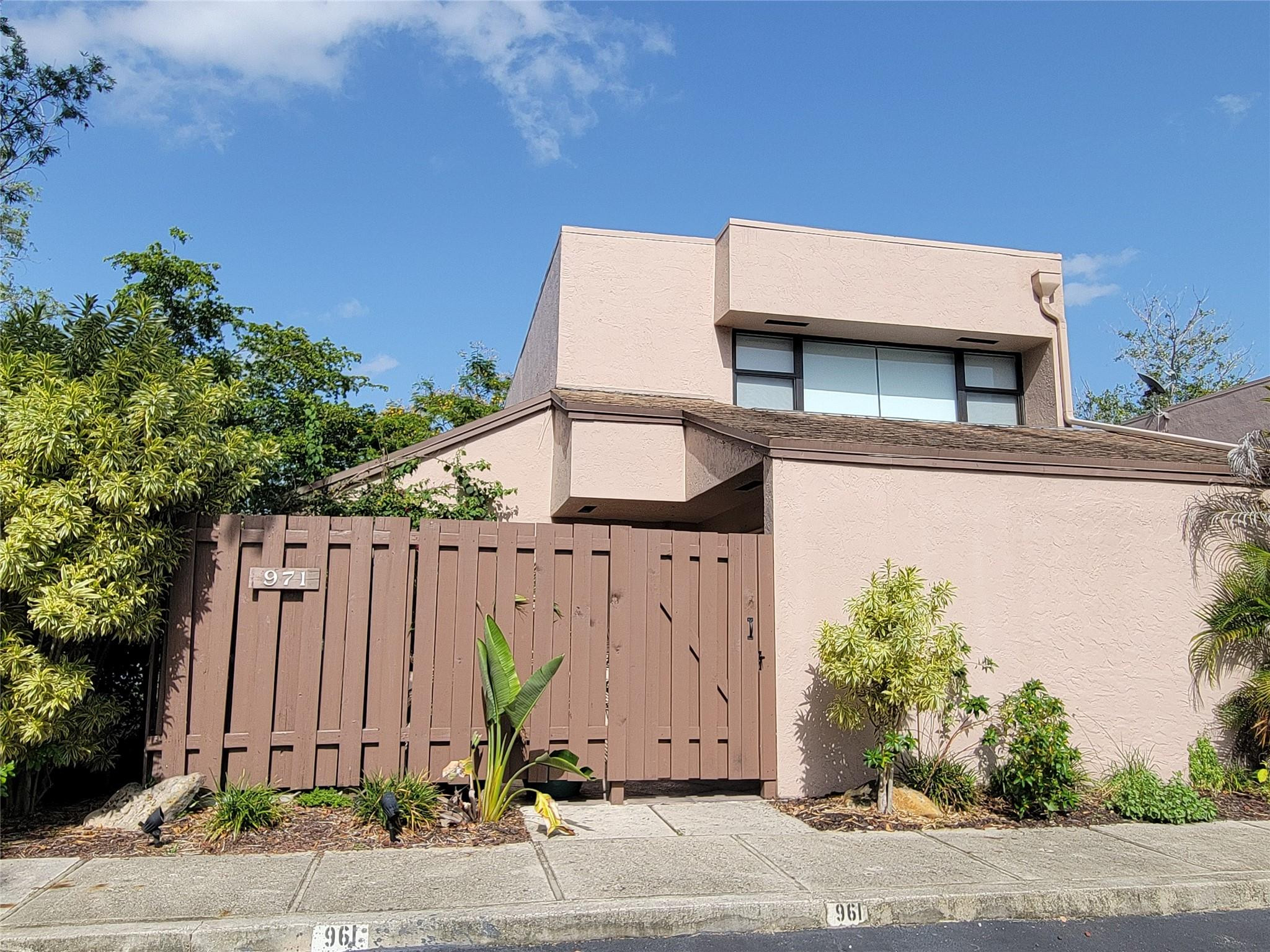 971 NW 122nd Terrace, Pembroke Pines, FL 33026, Pembroke Pines