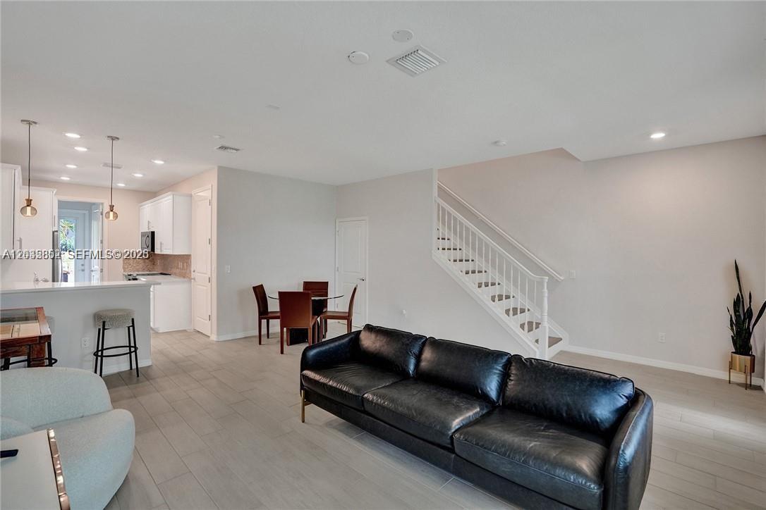 5140 Eucalyptus Drive 5, Hollywood, FL 33021, Hollywood