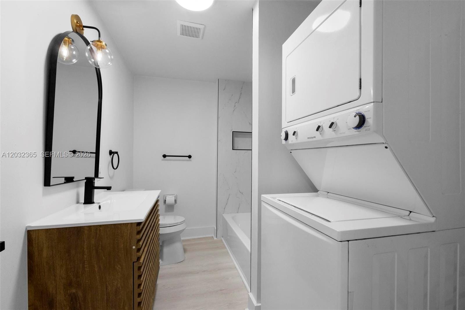 2475 NE 137th Street, North Miami Beach, FL 33181 photo 13