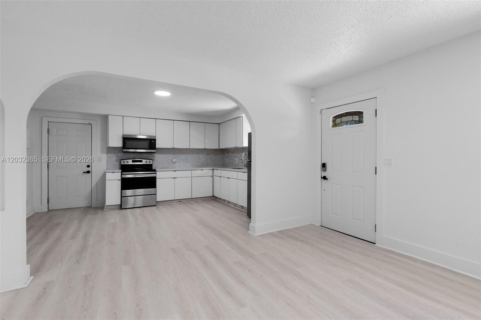 2475 NE 137th Street, North Miami Beach, FL 33181 photo 3