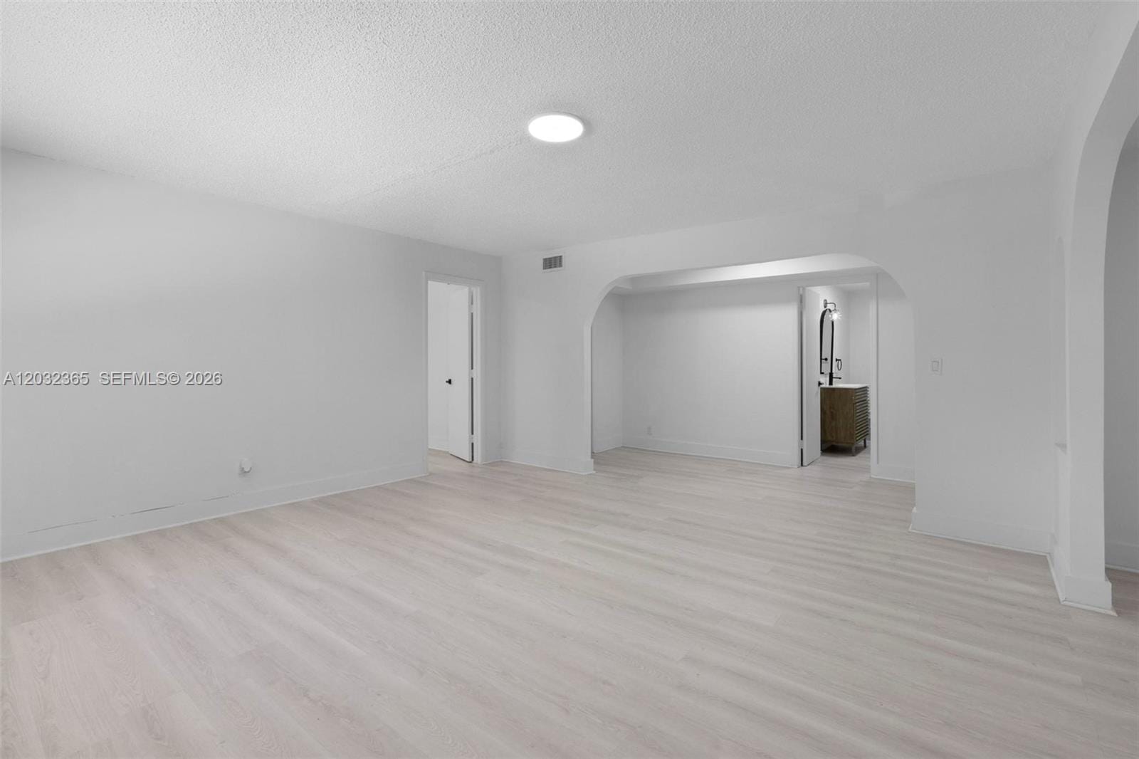 2475 NE 137th Street, North Miami Beach, FL 33181 photo 4
