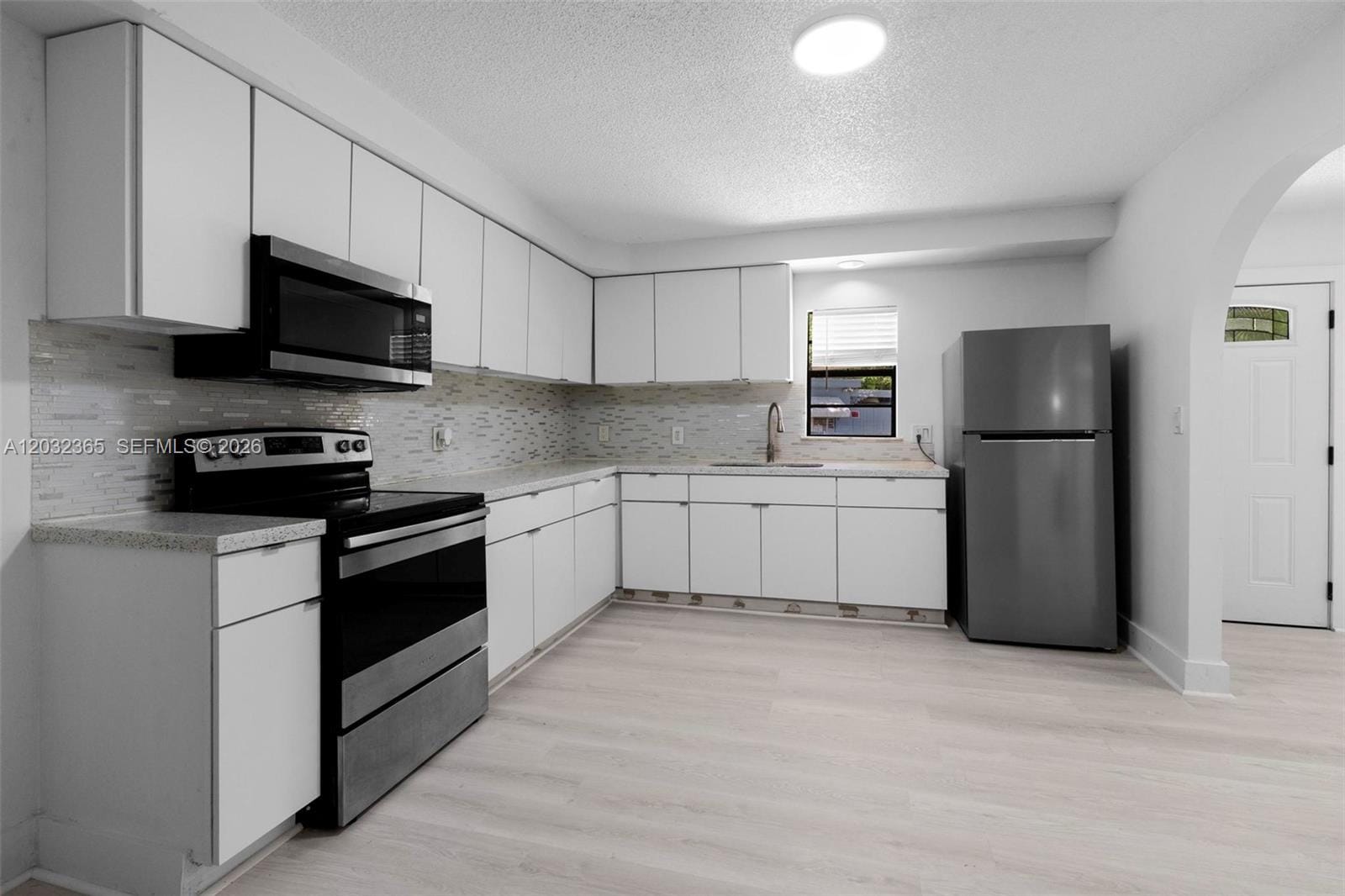 2475 NE 137th Street, North Miami Beach, FL 33181 photo 6