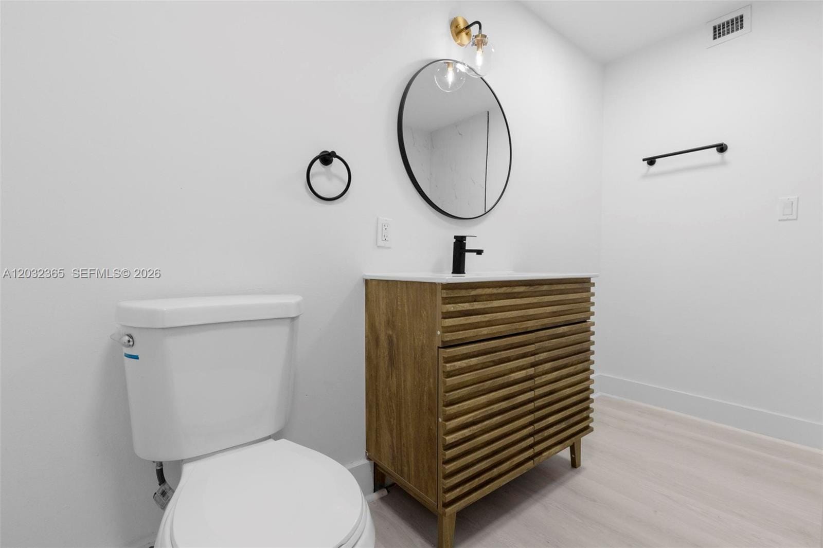 2475 NE 137th Street, North Miami Beach, FL 33181 photo 9