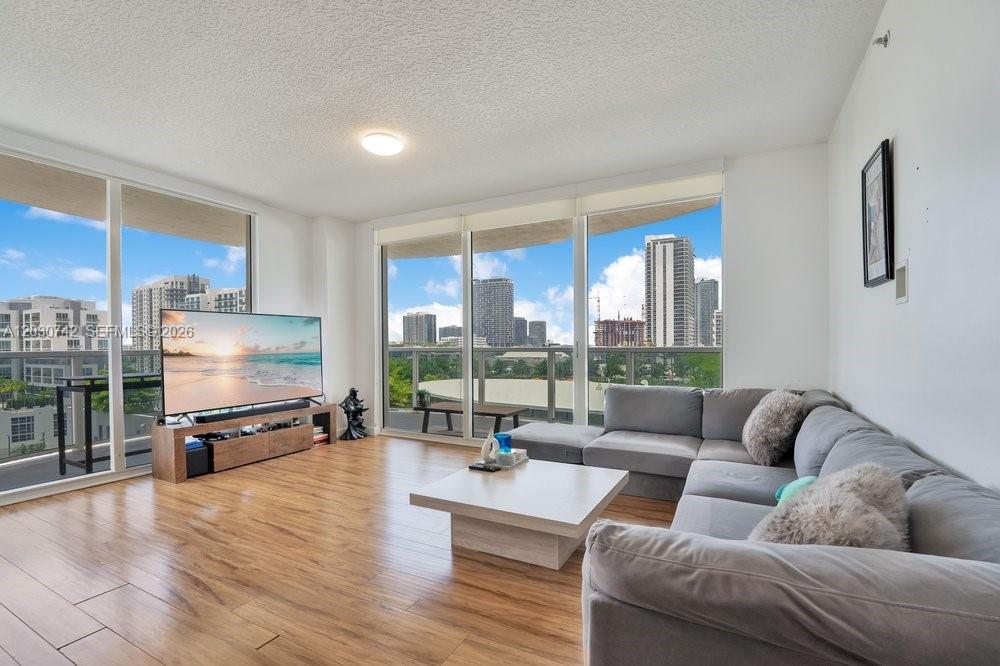 601 NE 23rd Street 1406, Miami, FL 33137, Miami