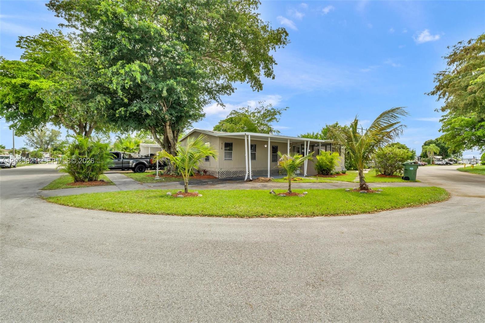 710 NW 217th Way, Pembroke Pines, FL 33029, Pembroke Pines