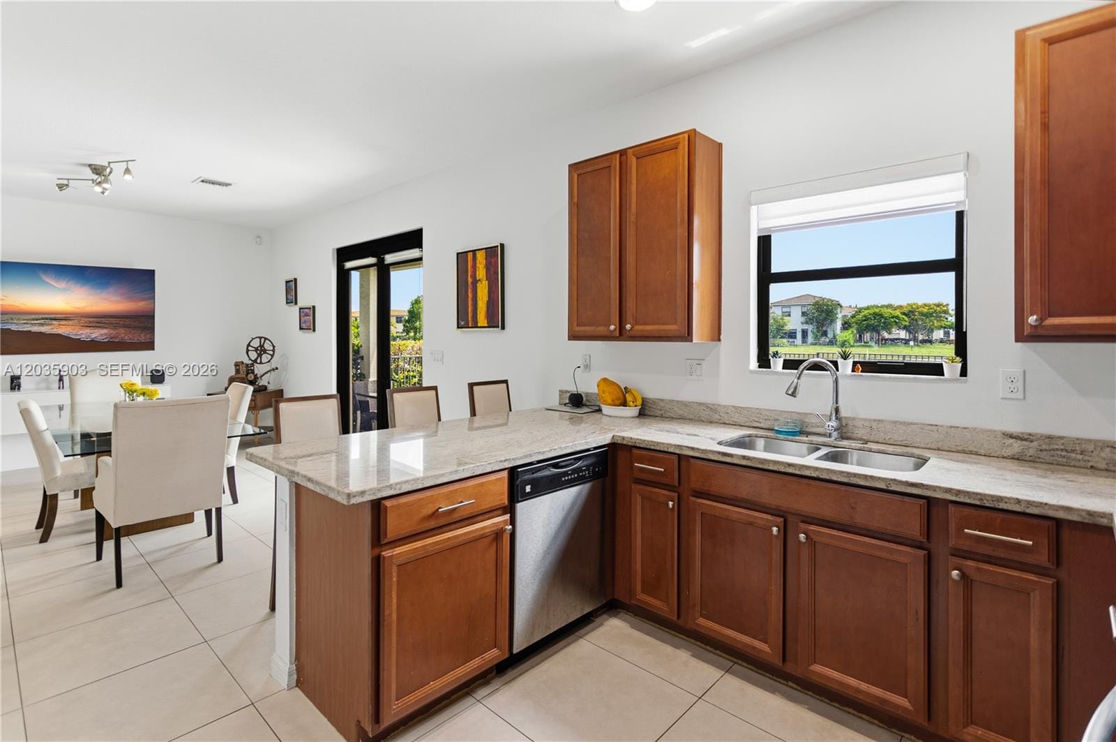 612 NE 193rd Street, Miami, FL 33179 photo 14