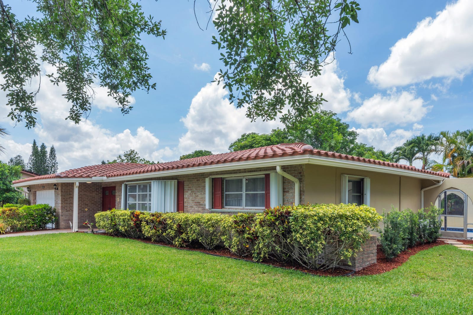 3860 NW 100th Avenue — photo 4