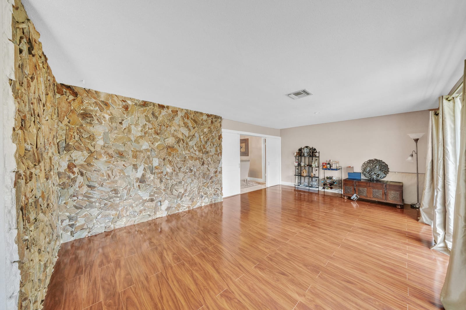 3860 NW 100th Avenue — photo 8