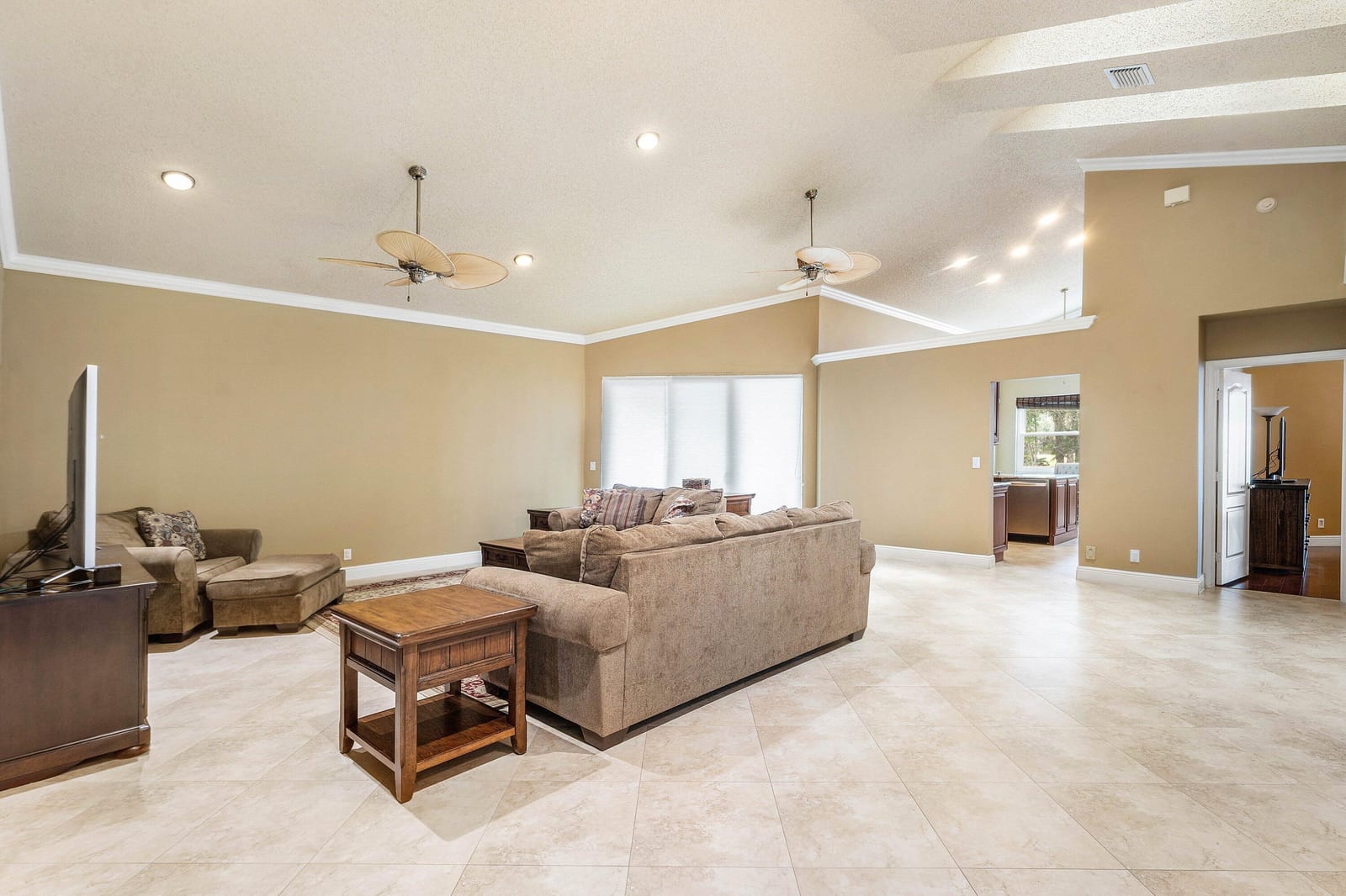 9101 Baybury Lane — photo 4
