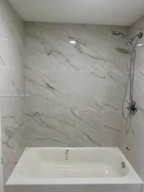 3640 NW 9th Street 302 — photo 2