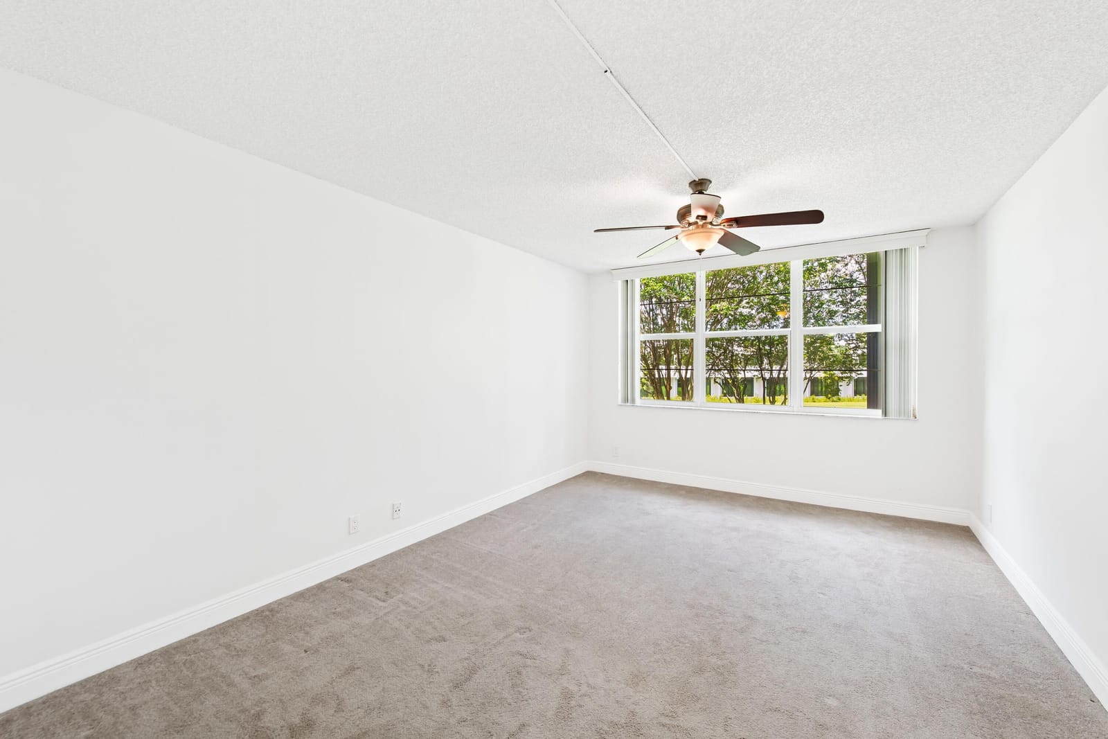 800 Cypress Grove Drive 211, Pompano Beach, FL 33069 photo 9