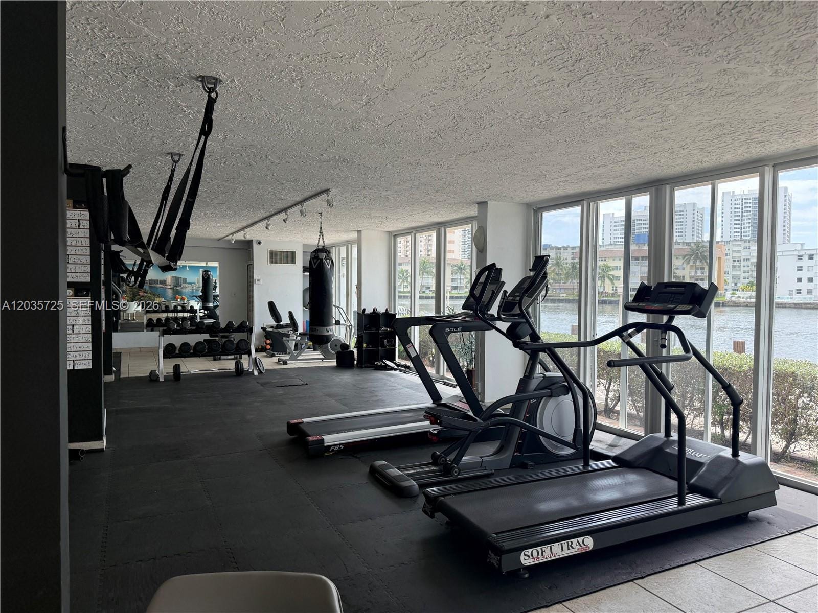 121 Golden Isles Drive 904, Hallandale Beach, FL 33009 photo 20