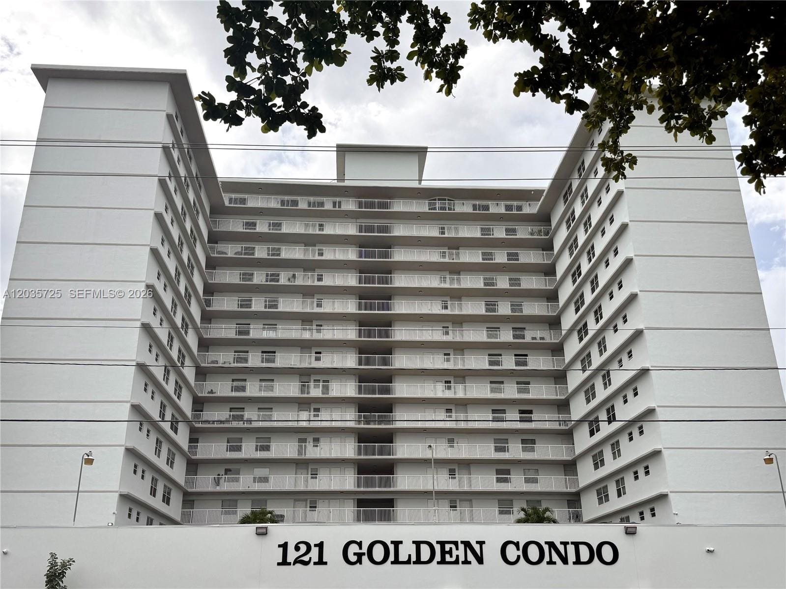 121 Golden Isles Drive 904 — photo 3